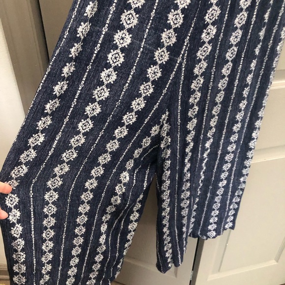 Hem and Thread jumpsuit - Picture 9 of 11